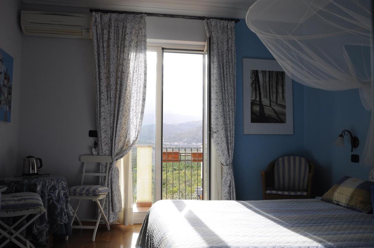 Bed and Breakfast Villino Lenci à Trappitello Extérieur photo